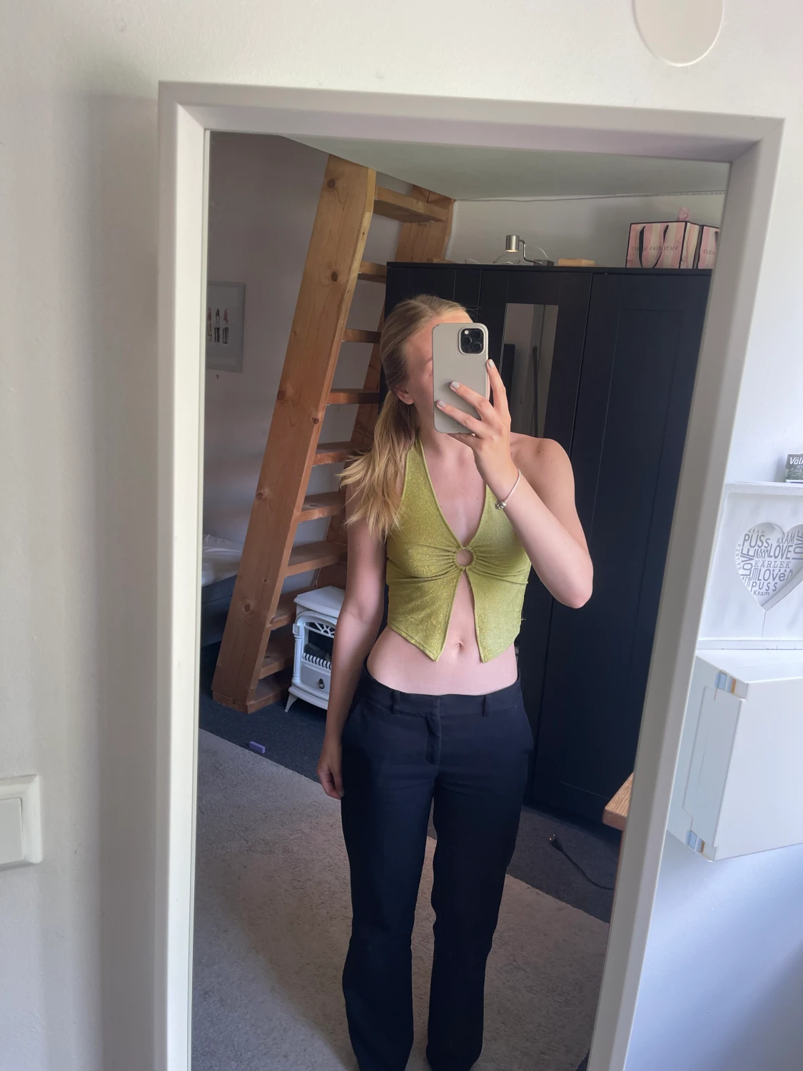 Glittrig halternecktopp