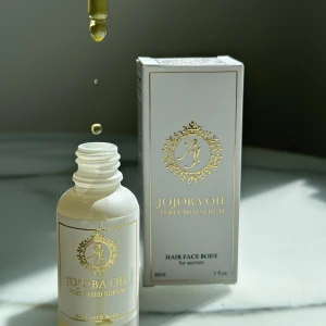 Jojoba olja - Underbara jojoba oljan som återfuktar huden och håret finns i flera olika dofter. Lukten stannar på kroppen och håret hela dagen! Vid frågor om lukten skriv gärna!!!