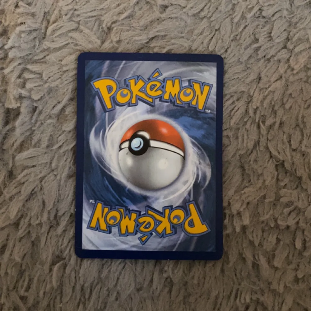 Mew Pokémon Card 25th Anniversary , text me before buying. Accessoarer.