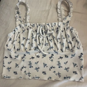 Blommigt linne - Knappt använt 