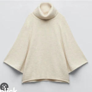Zara tröja  - Stickad tröja/poncho från zara!💕💕