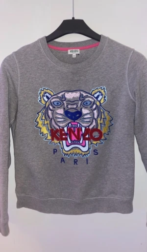 Kenzo tröja - Storlek xs, knappt använd, bra skick