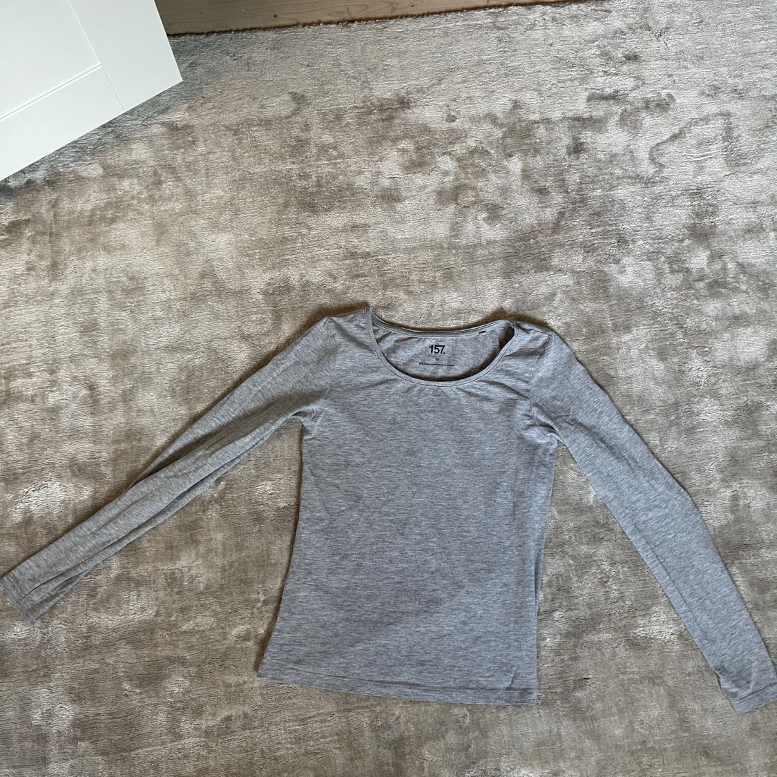 Urringad grå tröja från lager 157🩶 - 90