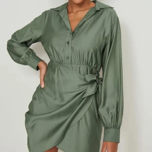 Jättefin klänning  - Jättefin kort klänning använd 1 gång