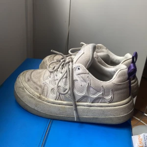 Eytys  - Eytys sonic som är ganska slitna, går säkert att göra dom ganska mycket snyggare 