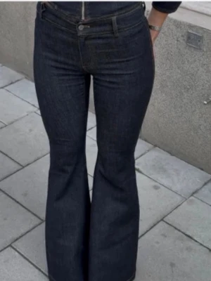 Alobha label jeans  - Storlek 34, helt nya! Tyvärr för små
