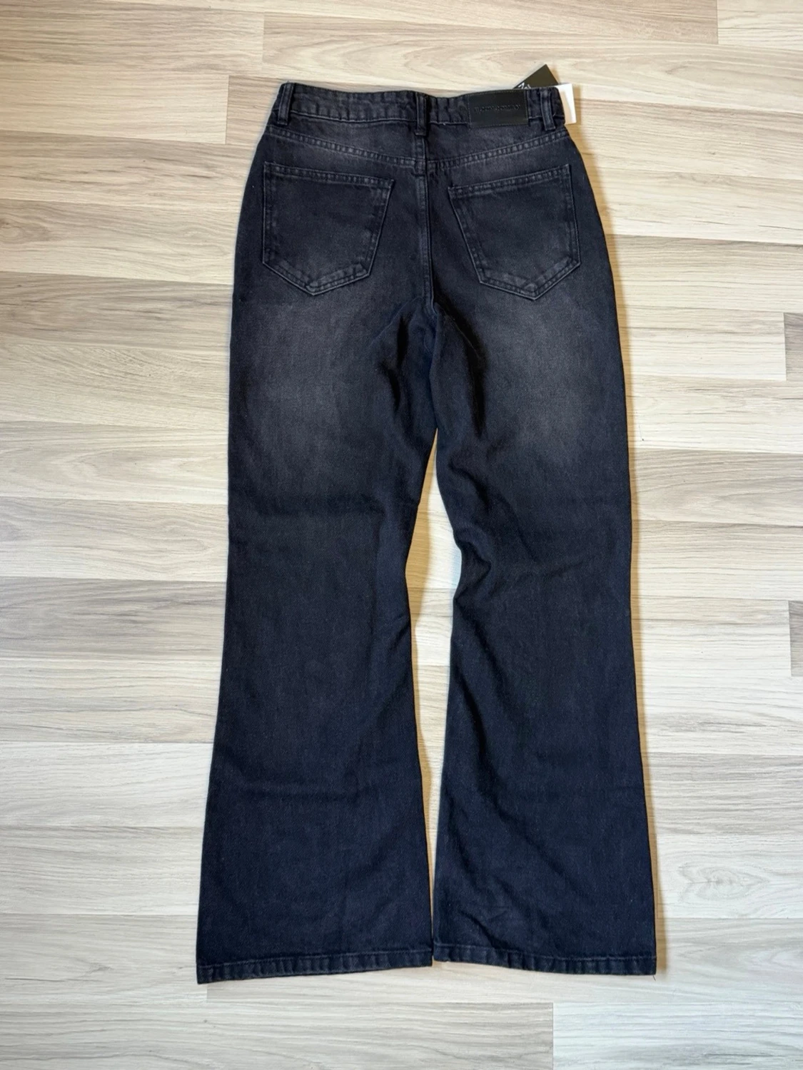 Svarta flared jeans - 2