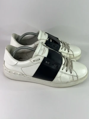 Valentino open sneaker - Size 42 bra skick