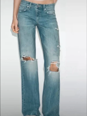 Zara jeans - Helt slutsålda Zara jeans i storlek 36