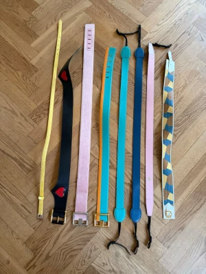 Skärp och bälten  - 100kr styck Olika skärp och bälten unika och går inte att hitta någon annan stans pga prototyp som aldrig såldes vilket gör det unikt! 100kr styck!!