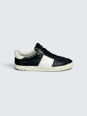 Valentino flycrew skor - Storlek: 44 || Skick: Mycket bra skick || Nypris: Ca 7500kr || Följ för liknande produkter 🌊🍾