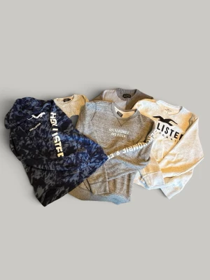 Kläddespaket - 3 Hollister, 1 Morris och 1 Abercrombie &  Fitch  Storlekar: Medium, Small och Extra Small   Skick: Inga defekter på tröjorna   Pris går diskuteras vid snabb affär.