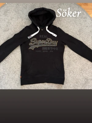 SÖKER SUPERDRY HOODIE - Söker super Dry hoodie💗 (alla storlekar/modeller) Max 200-300 kr💞kontakta om du har 