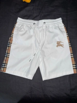 Burberry Shorts - Helt oanvända. 