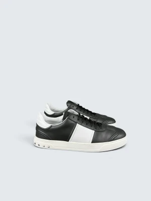 Valentino Flycrew Sneaker - Skick: 9,5/10, endast använda en gång. | Ingår: endast skorna. | Nypris: +- 8000 SEK.