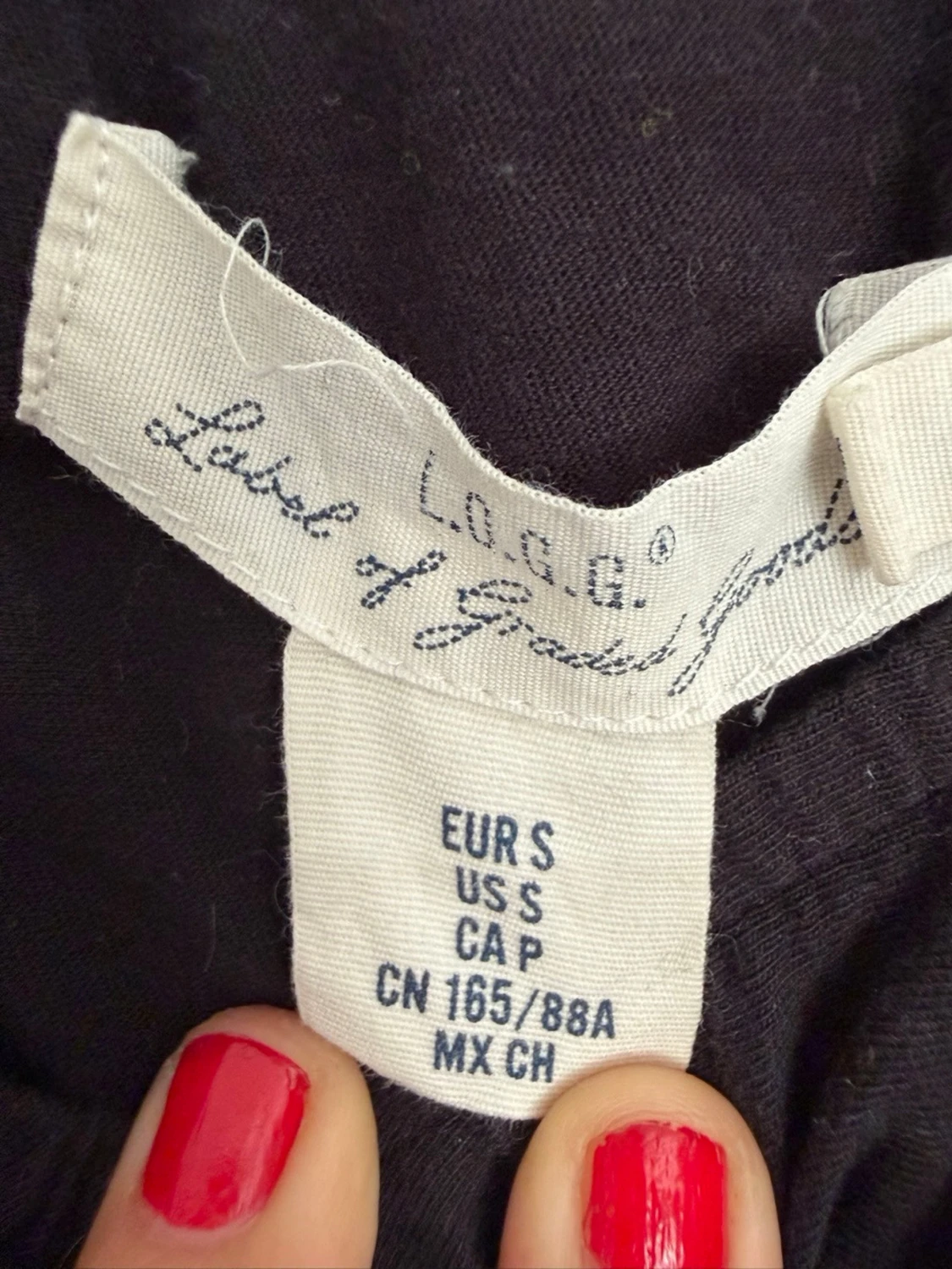 Svart offshoulder topp med volang - 1