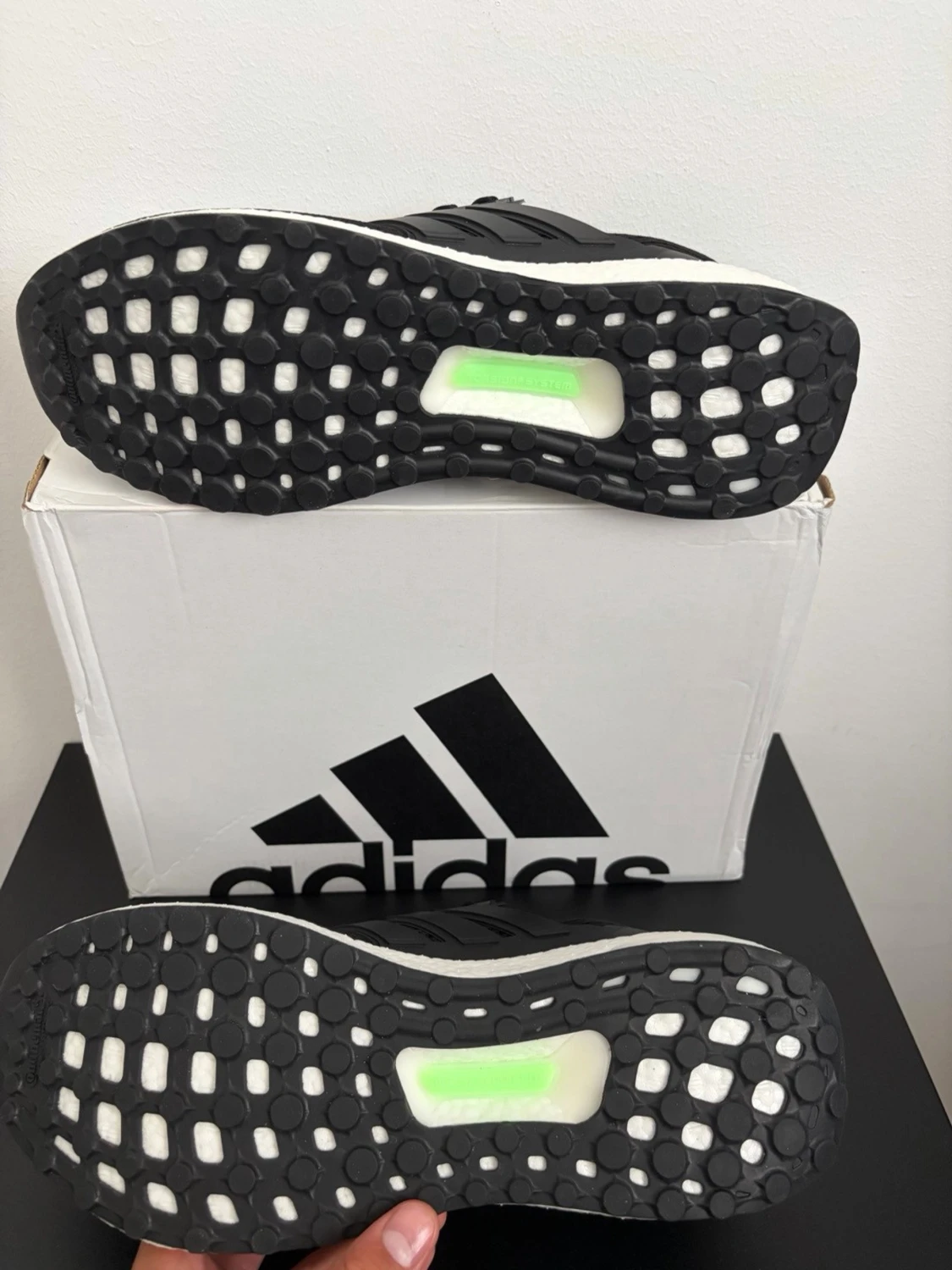 Svarta Adidas Ultraboost sneakers - 5