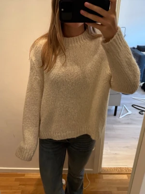 Stickad tröja zara - Super fin
