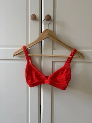 Topp Zara - Strl S men liten i storleken!