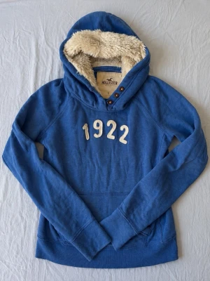 Vintage hollister hoodie med päls - Supermysig hoodie💙
