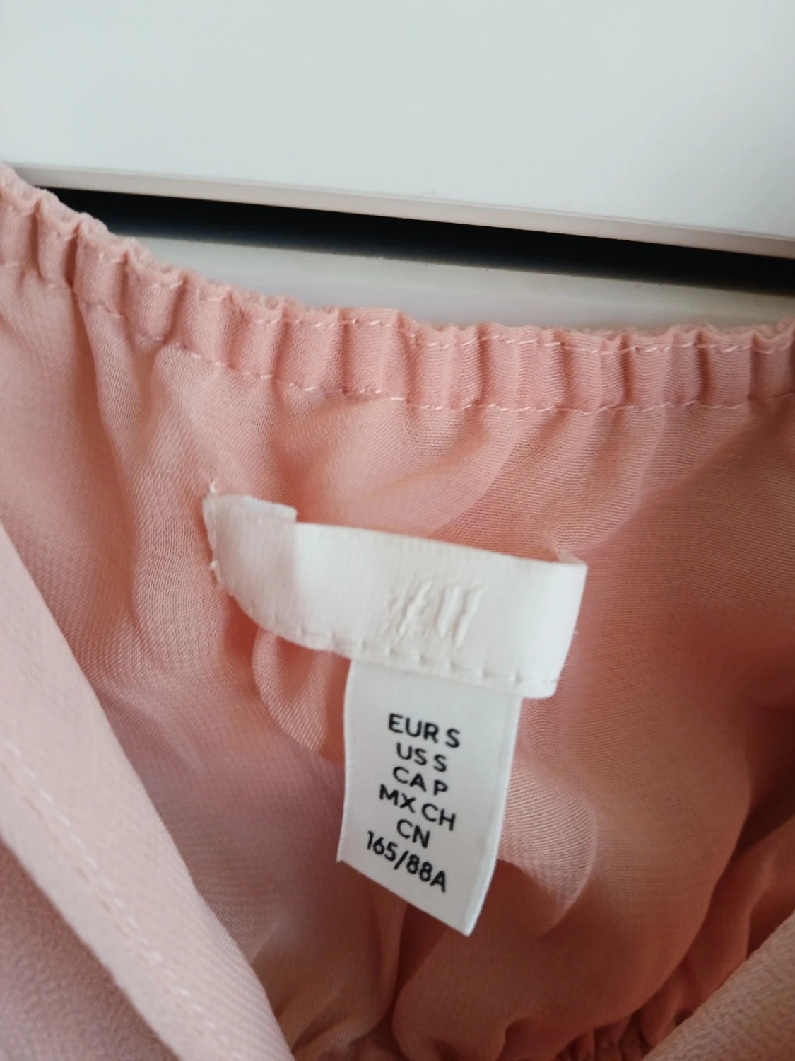Ljusrosa volangblus från H&M strl S - 2