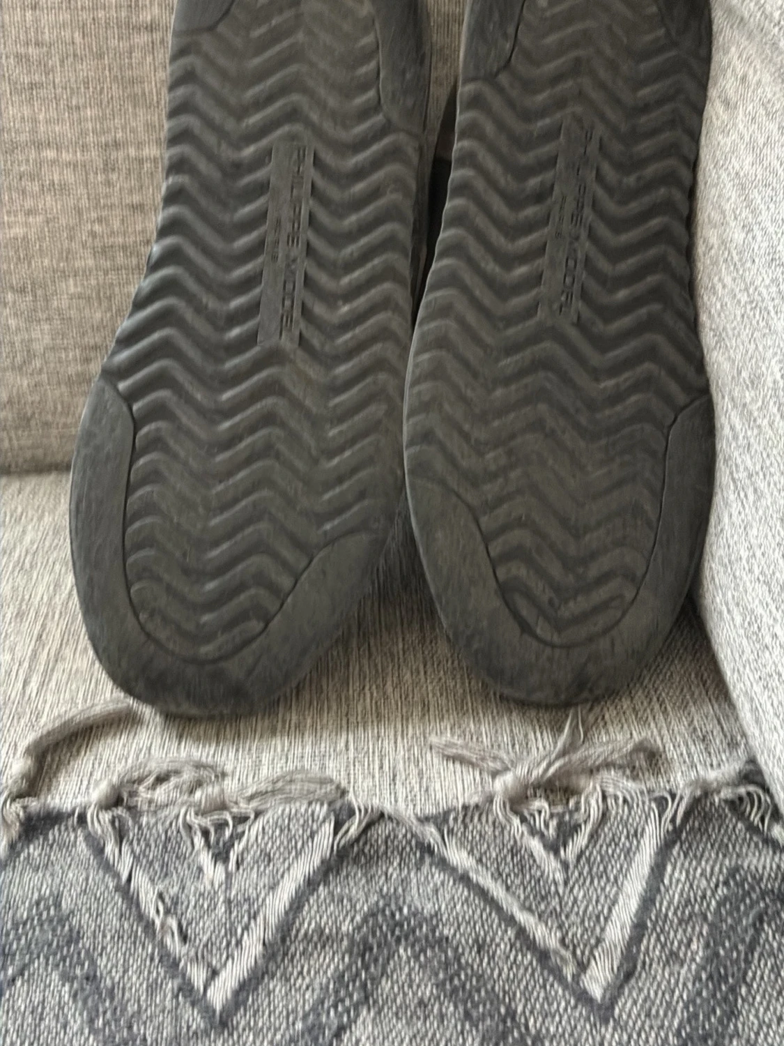 Gröna sneakers med mockadetaljer - 4