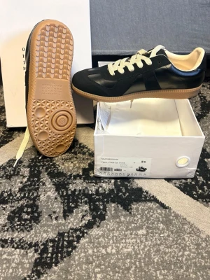 Maison margiela - Oanvända, prutning vid snabbköp⚡️. Öppen till frågor. Leverans samma dag 🚚 ⚡️!