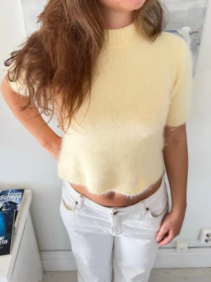 Topp!  - Så fin topp i 80% angora! Så fluffig 