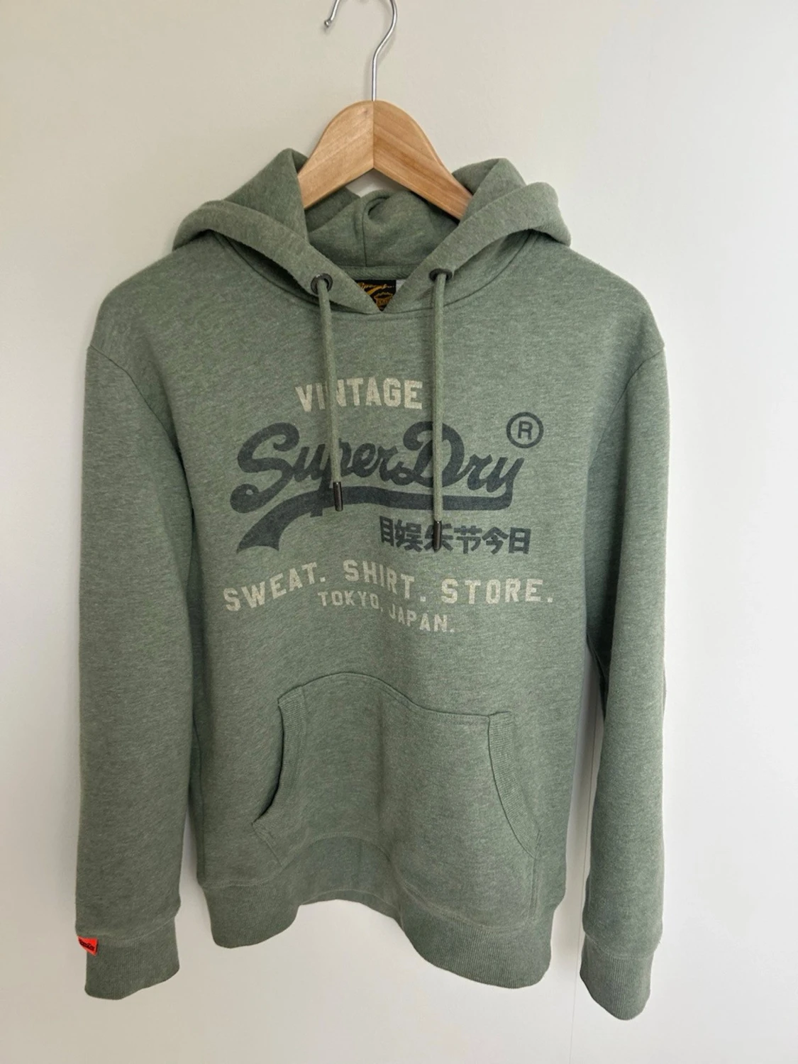 Grön Superdry hoodie med tryck