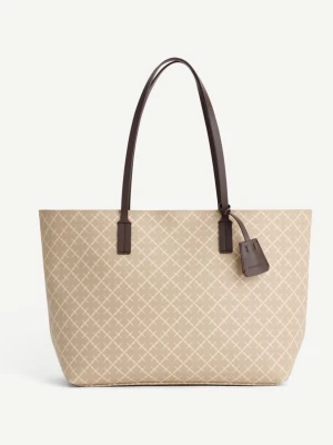 By Malene Birger väska beige  - By malene Birger väska. Väldigt bra skick! Köpte för 2999 