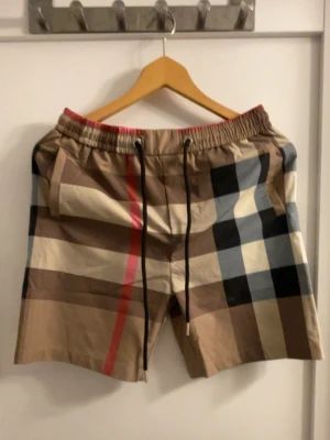 Burberrt shorts - Fits s/xs