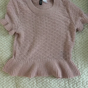 Rosa stickad topp - Supersöt ljusrosa stickad topp från H&M 