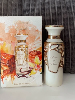 Crème of Clouds fragrance world  - Creme of clouds fragrance world  eau de parfum 100ml ca 95ml kvar se bild för mängd och noter 