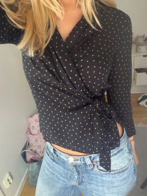  Prickig Blus - Prickig blus från Zara supersöt!