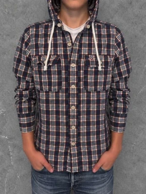 Sällsynt Hollister hoodie  - Hollister skjorta med luva - storlek: M men sitter som S - gott skick - vid frågor hör av er! Först till kvarn!