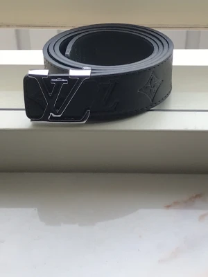 Lv bälte  - Helt ny, snabbt & säkert fraktat. skickas inom kort tid 