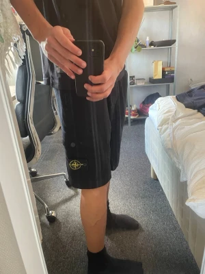 Stone Island shorts - Säljer ett par feta Stone Island shorts. Skriv för frågor!🚀