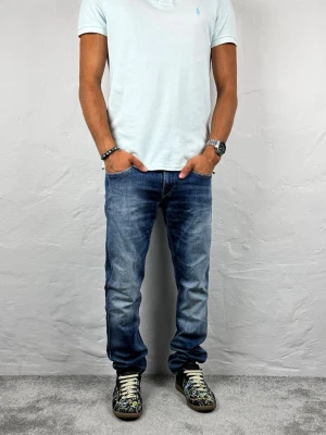 Replay jeans  - Ett par riktigt snygga jeans från Replay i storlek W29 L30 i modellen anbbas 