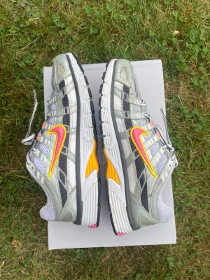 Nike P6000  - Nike p6000 i utmärkt skick. Storlek 40,5 skickar samma dag! Röfritt och djurfritt hem