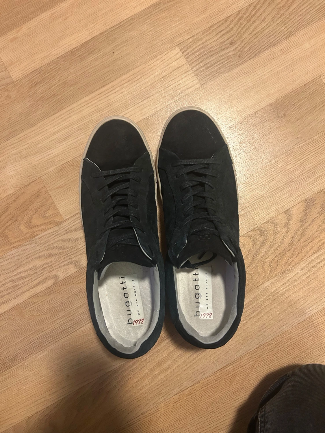 Svarta sneakers från Bugatti, strl 43 - 4