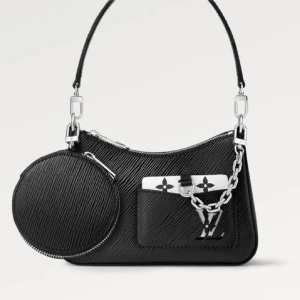 Svart väska  - Oanvänd endast testad. Dustbag och påse finns 