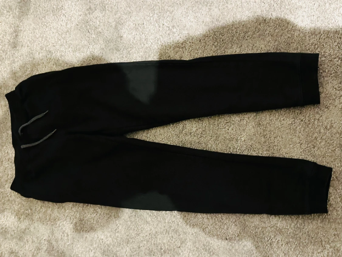 Svarta mjukisbyxor  - 1