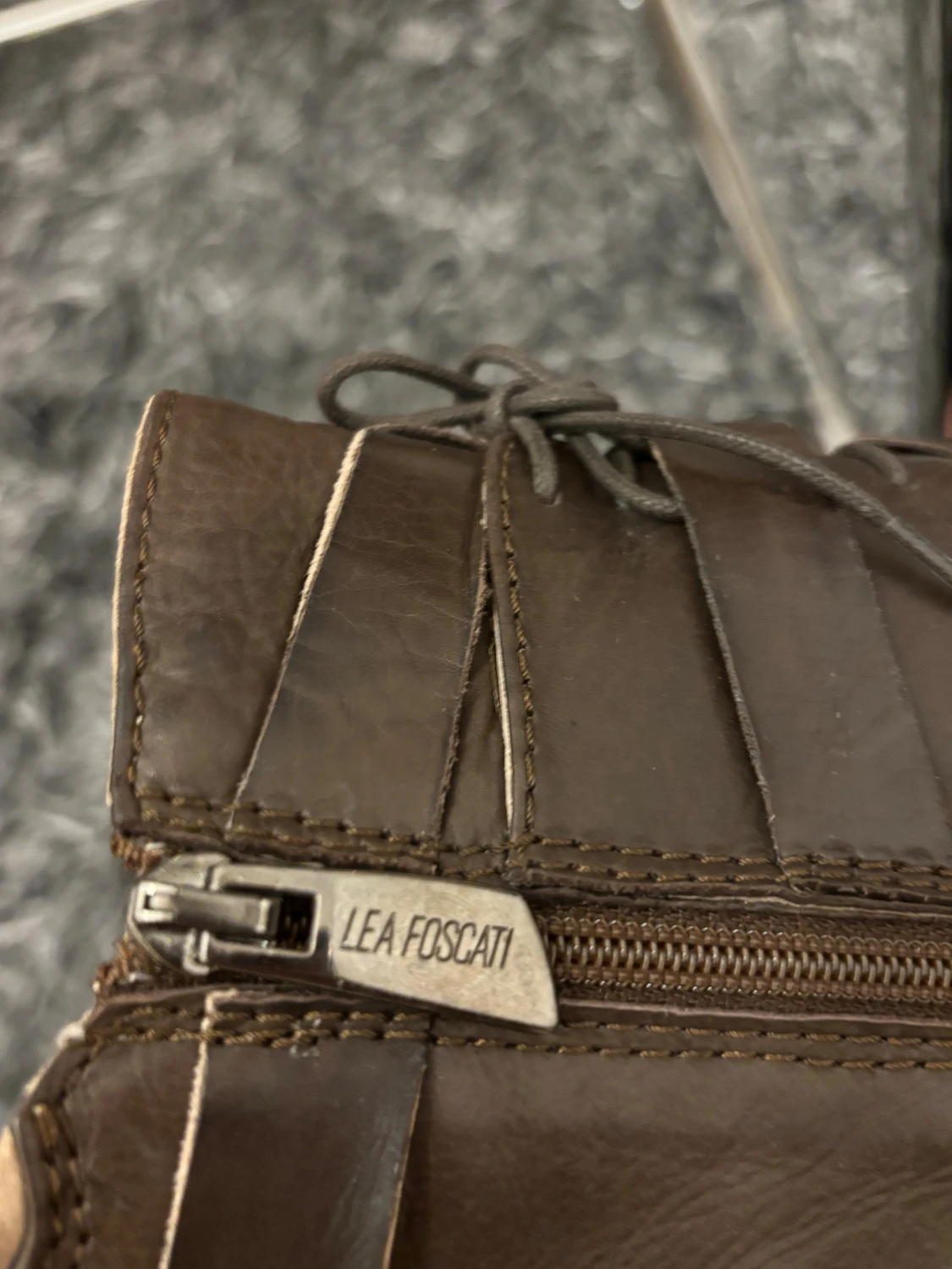 Bruna skinnstövletter från Lea Foscati - 3