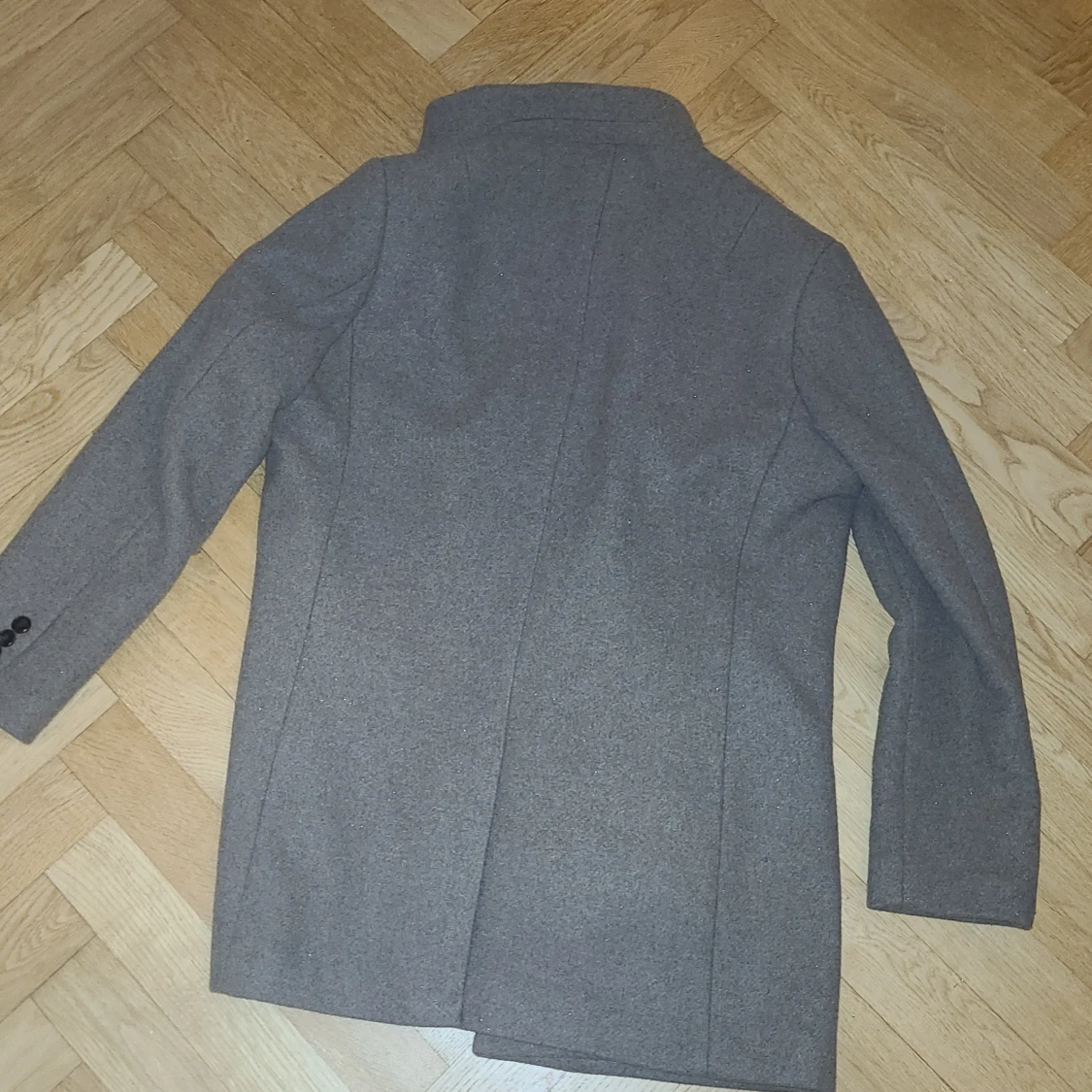 Grå rock från Dressmann, storlek 54 - 1