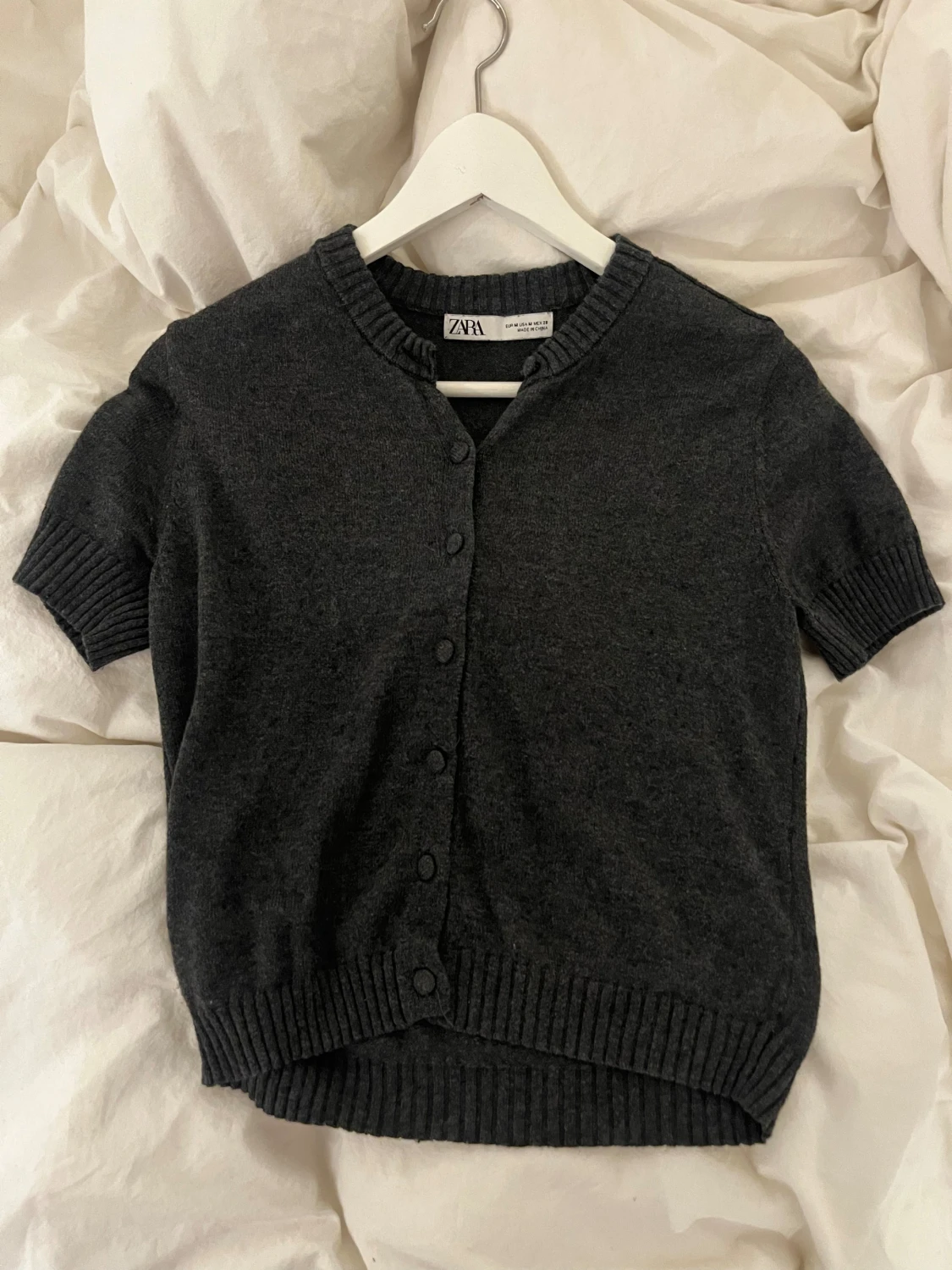 Mörkgrå kofta från Zara