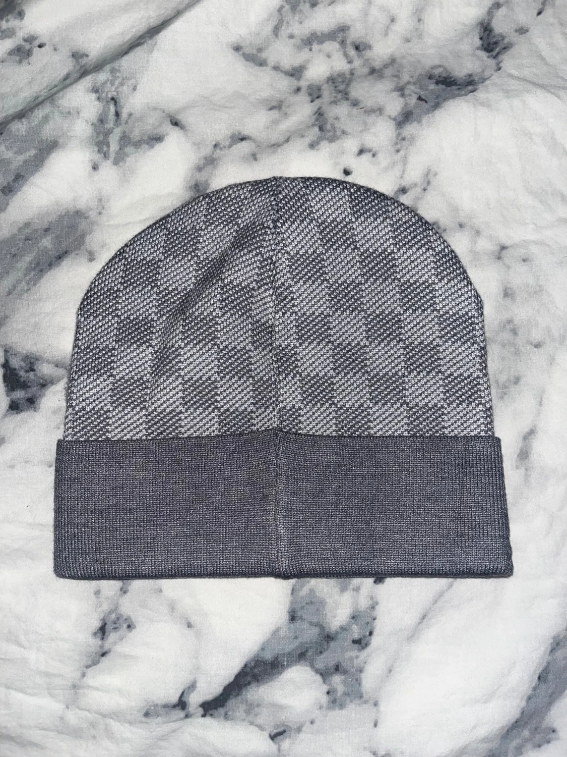 Grå rutig mössa från Louis Vuitton - 2