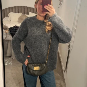 Marc Jacobs väska - Marc Jacobs axelremsväska, används inte längre tyvärr:(💕