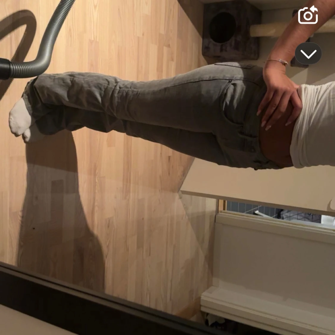 Grå bootcut jeans från subdued - 1