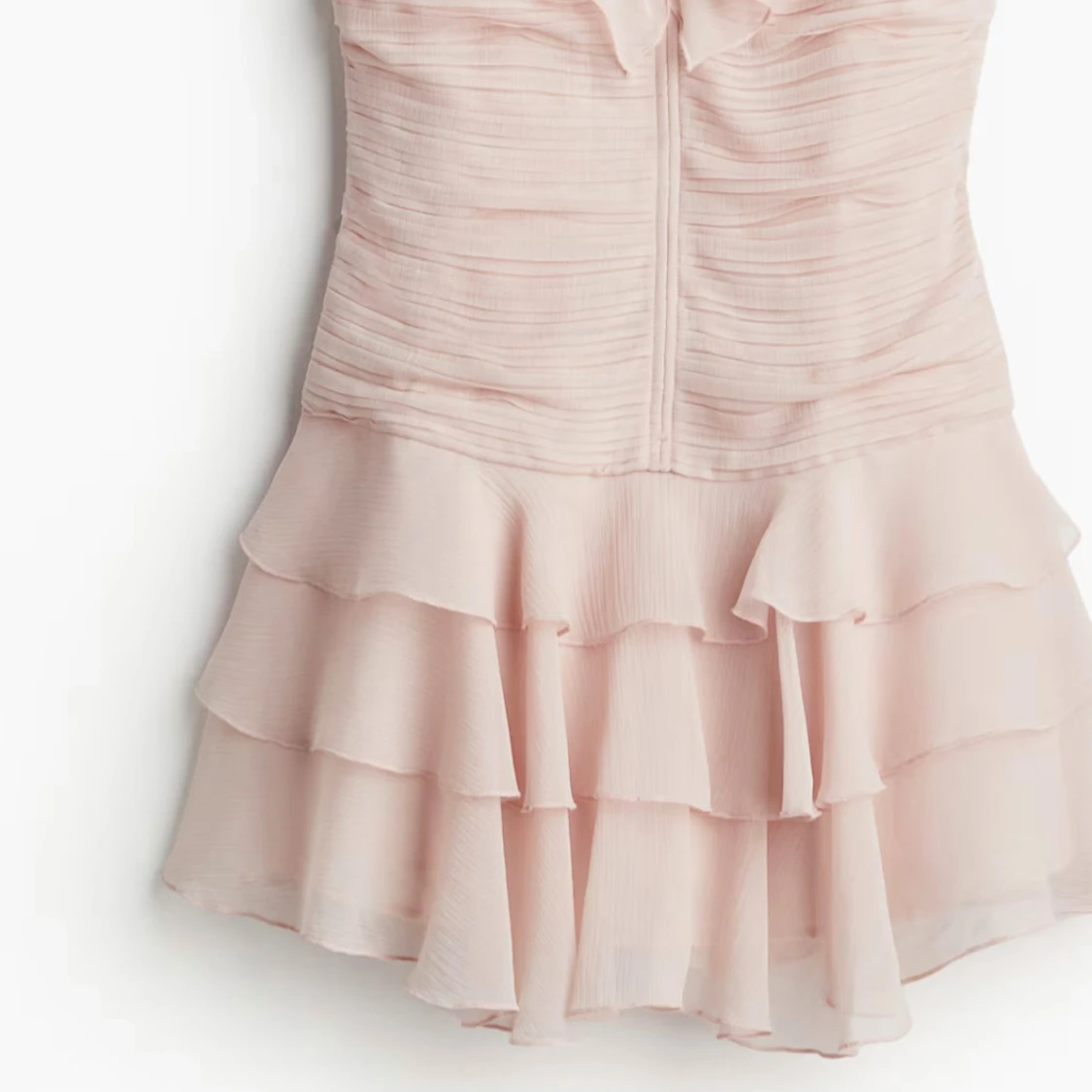 Ljusrosa volangklänning från H&M - 1