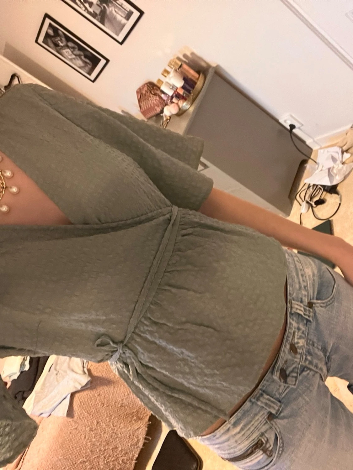 Grön omlottblus med knyt - 1